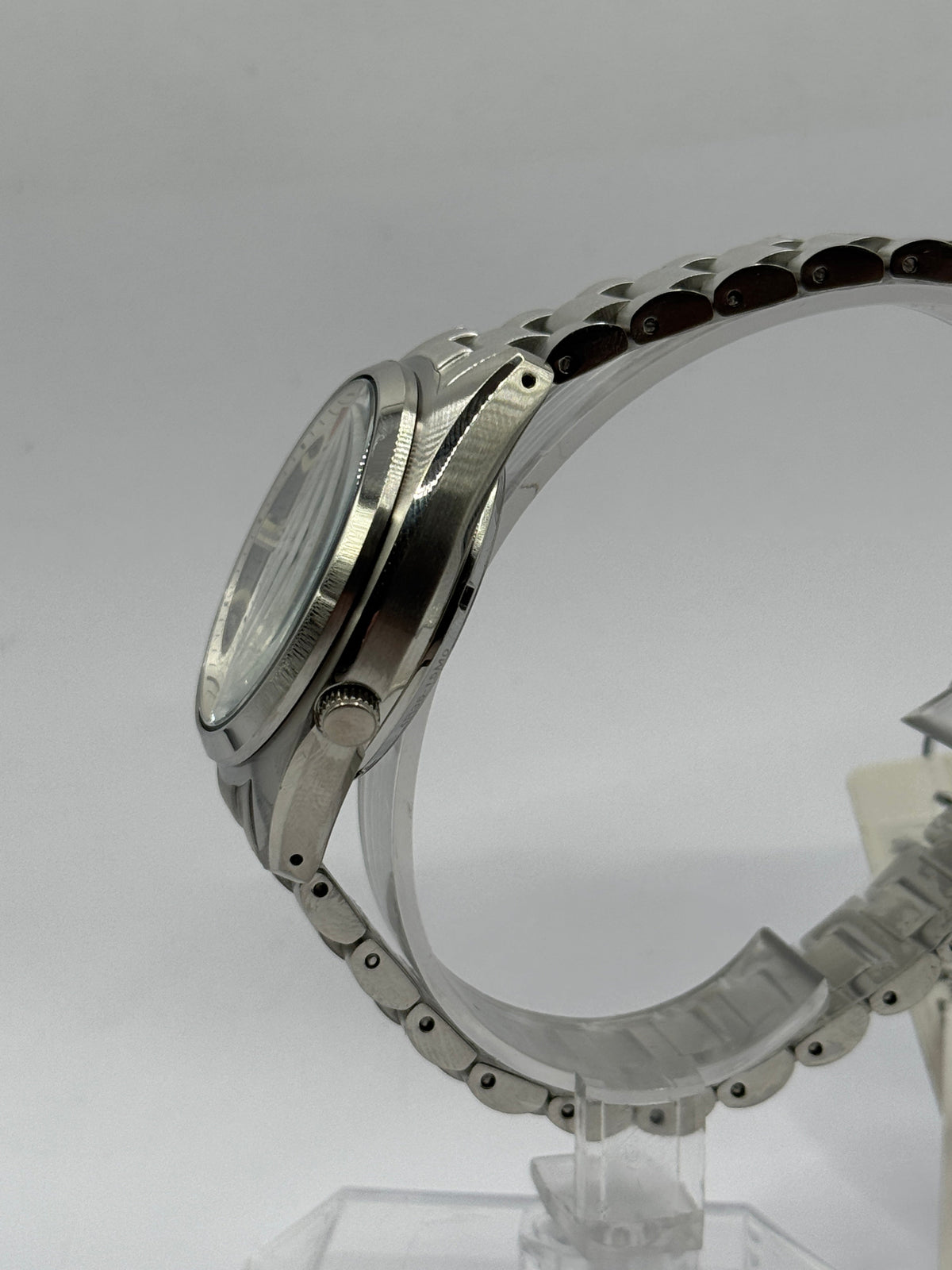 Seiko 5 Sports SNXS, case profile - crown side