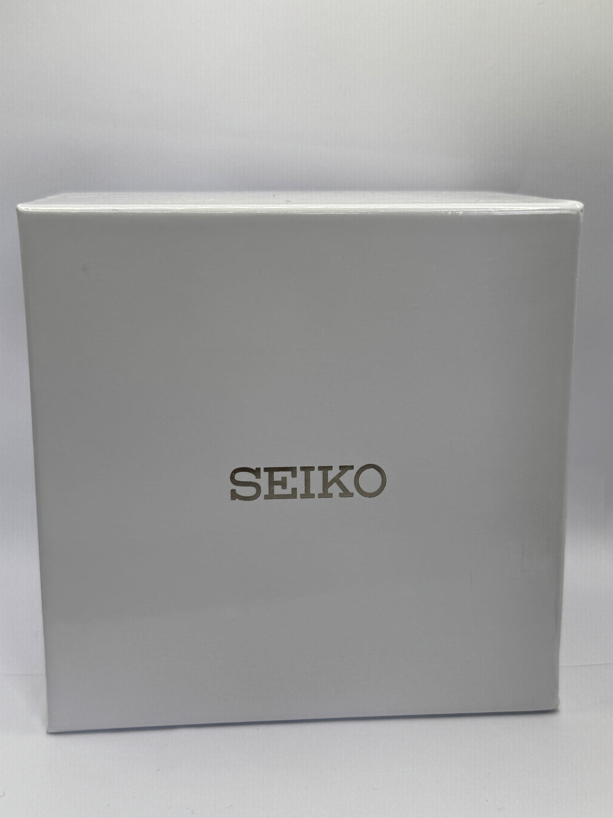 Original Seiko presentation box, closed